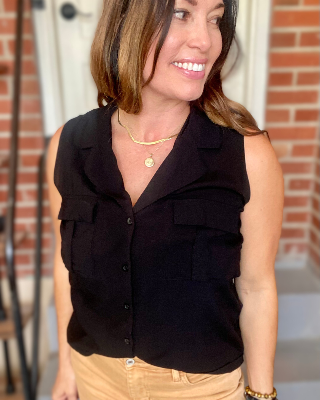 Sleeveless Collar Shirt