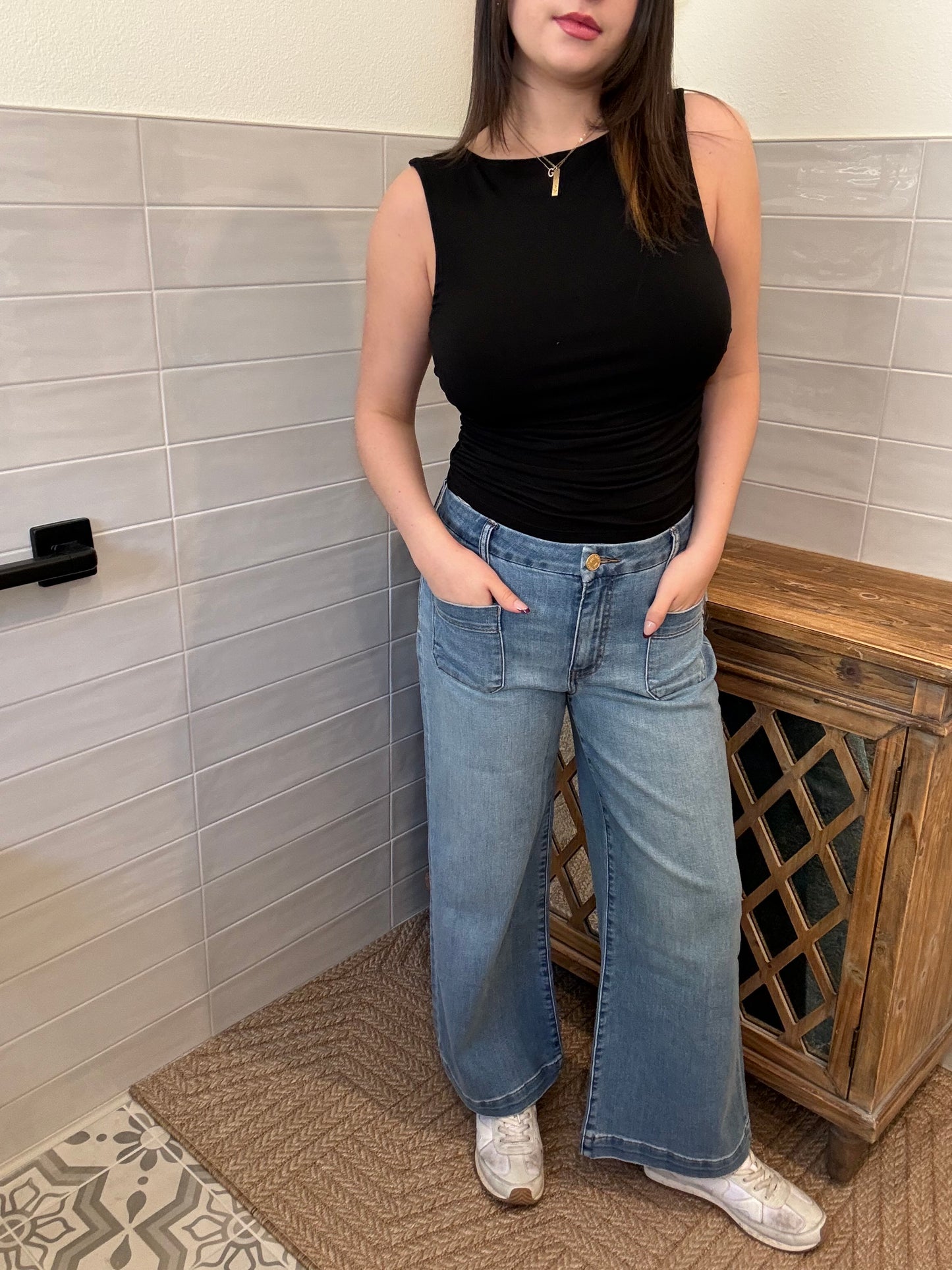 Meg High Rise Wide Leg Jeans - Light Wash - KUT