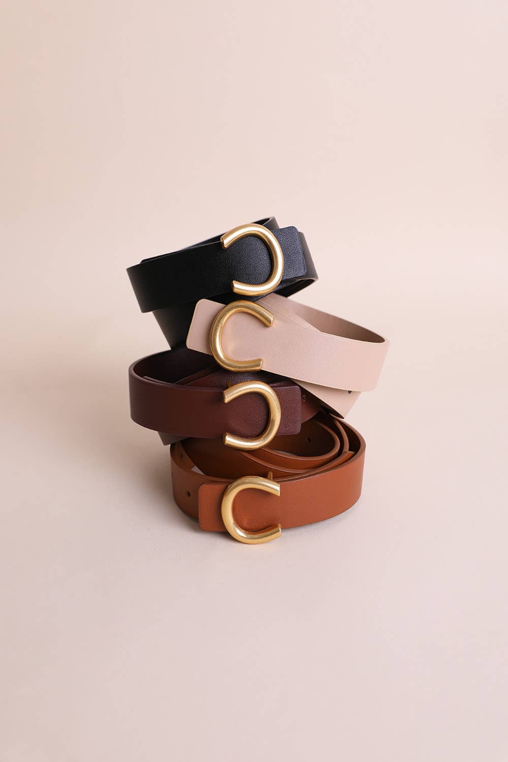 Minimalist Gold Horseshoe Belt: Black