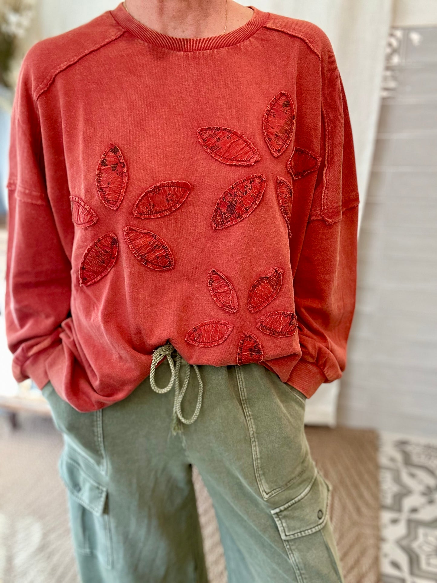 Vintage Flower Pullover