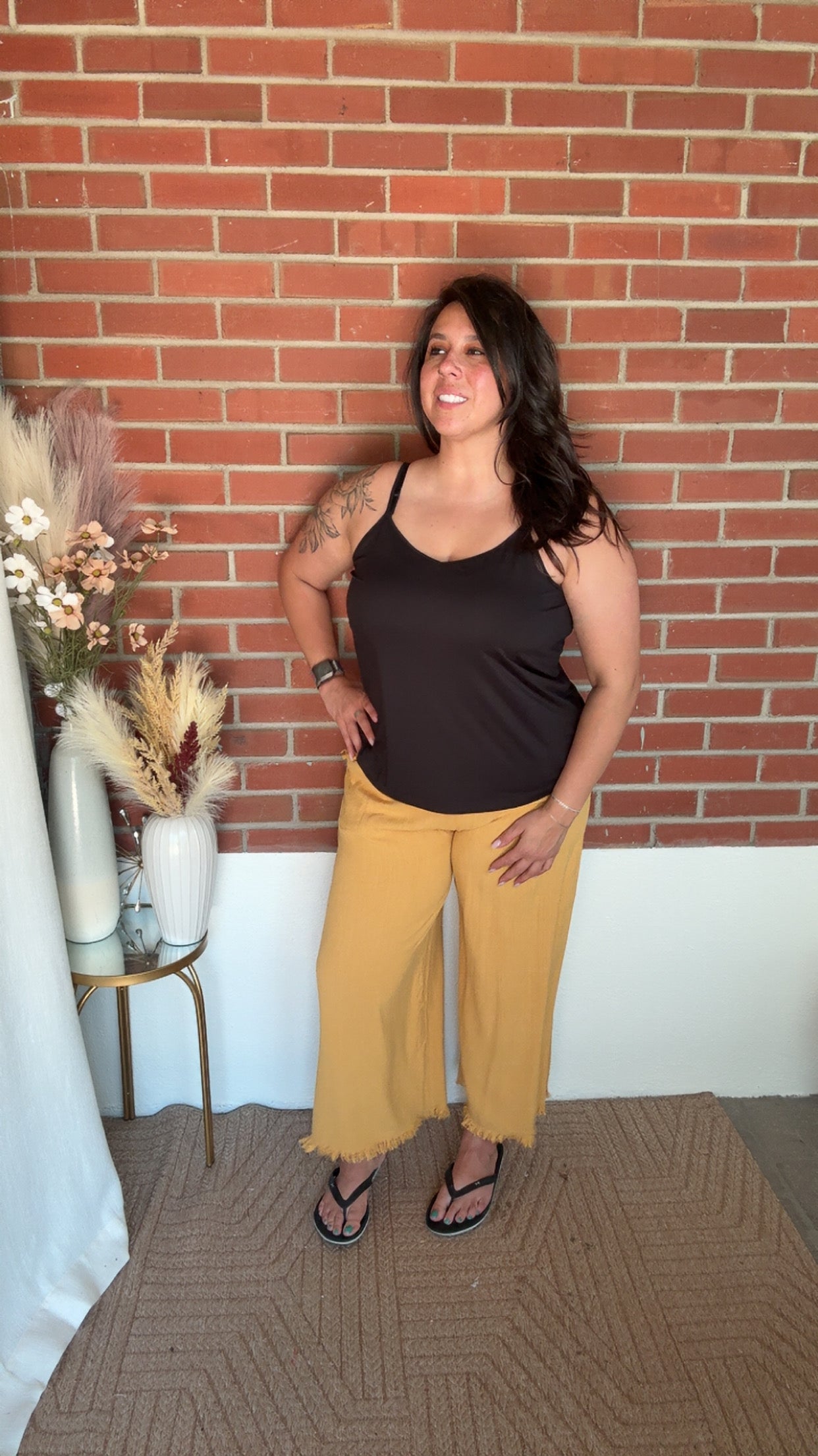 Frayed Hem Wide-Leg Pants