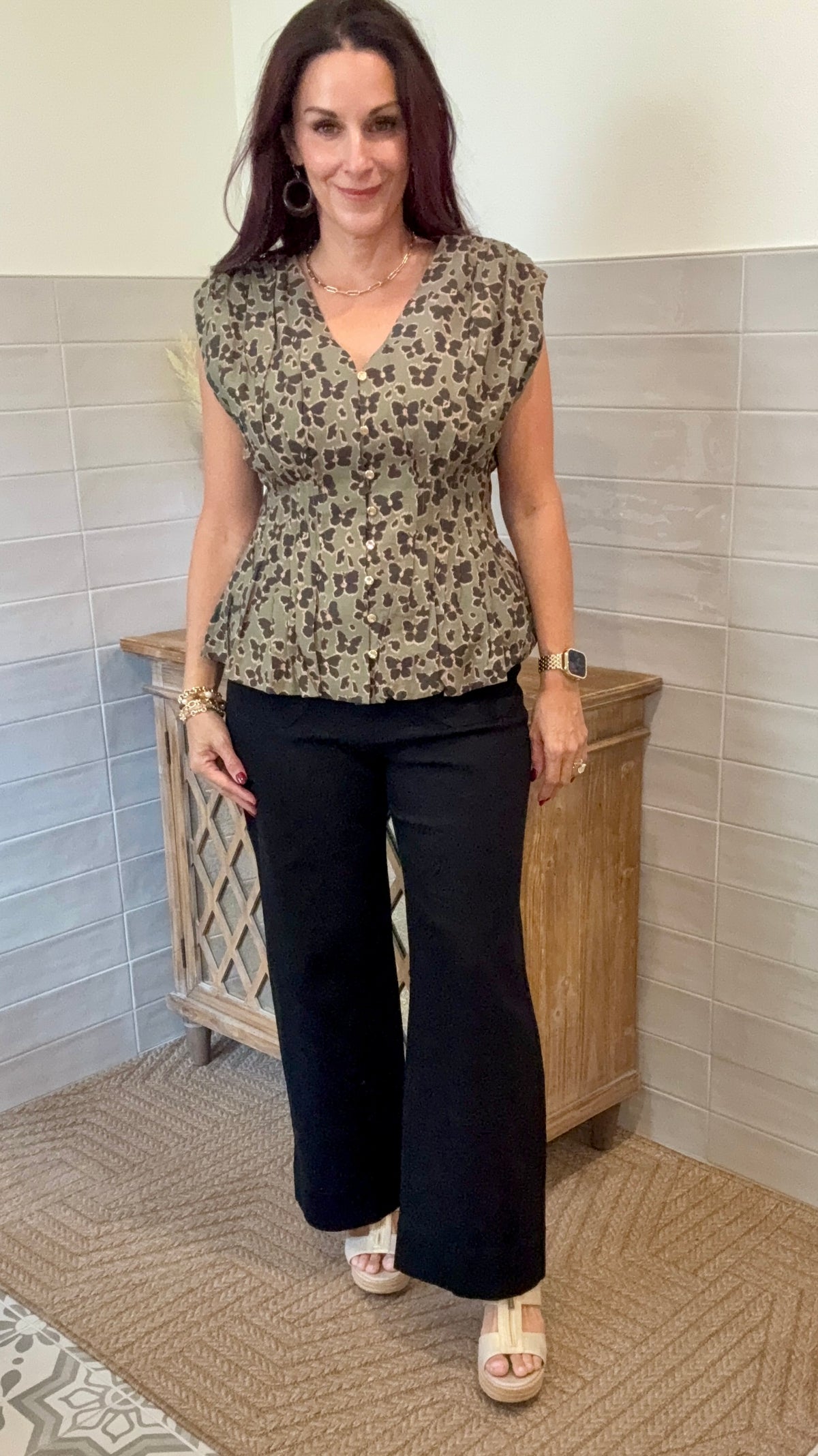 Sleeveless Olive Print Blouse