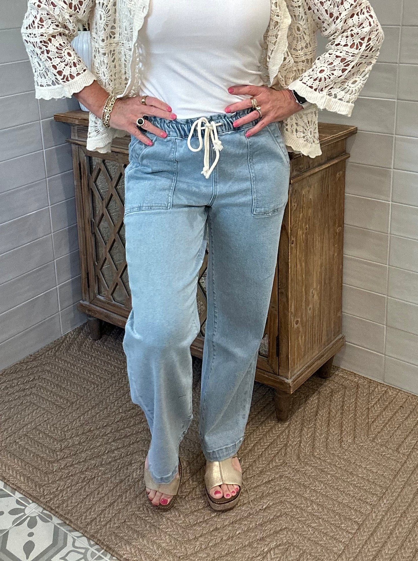 High Rise Slim Wide Jeans