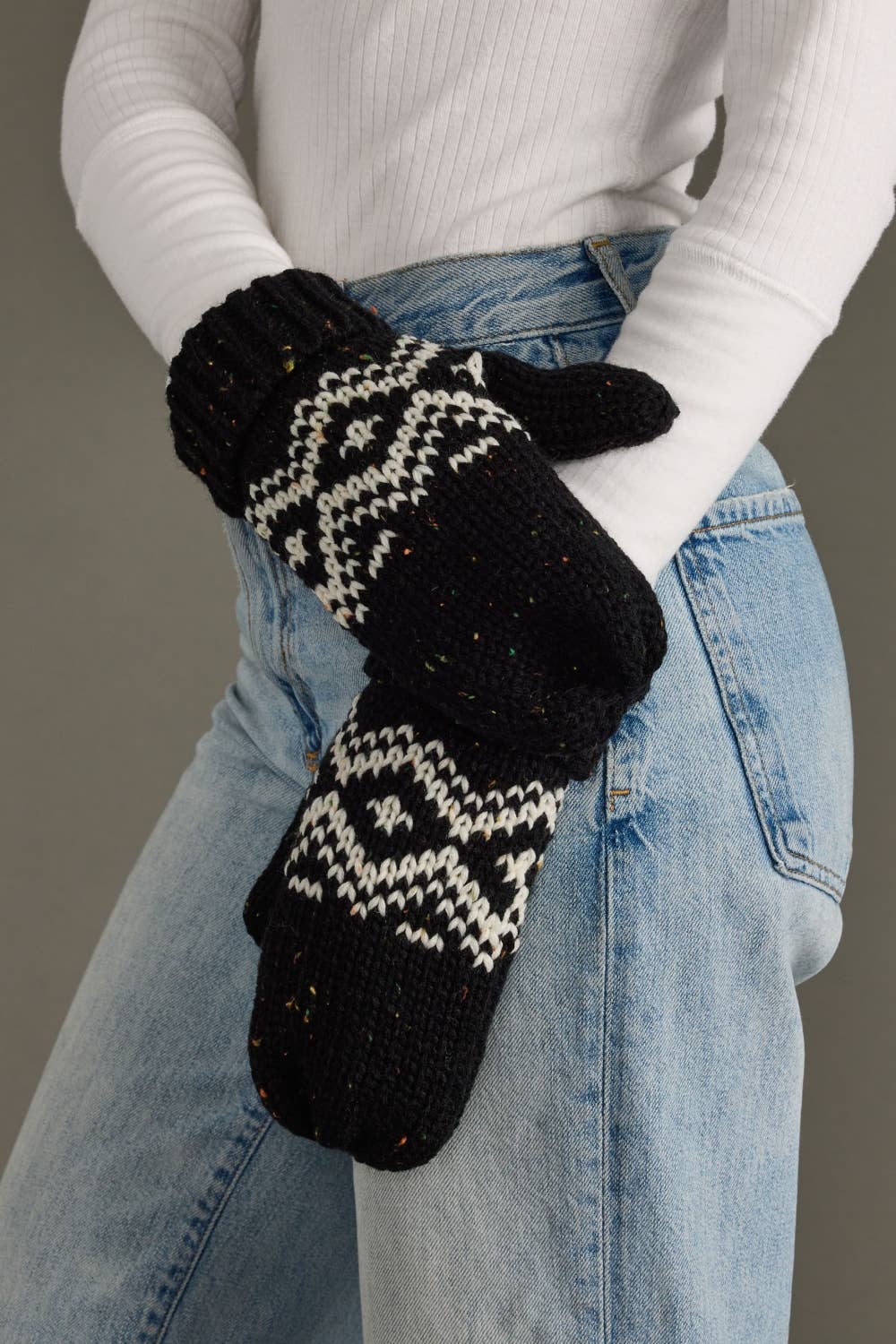 Black & Speckled Mittens