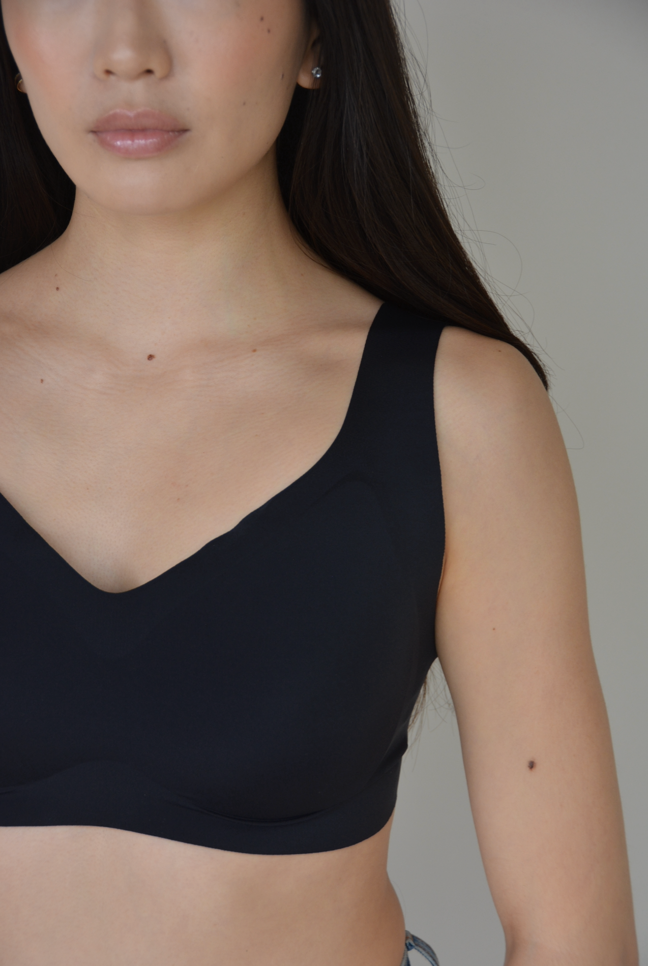 The Only Bra - V-Neck Lift Bra - Restocked