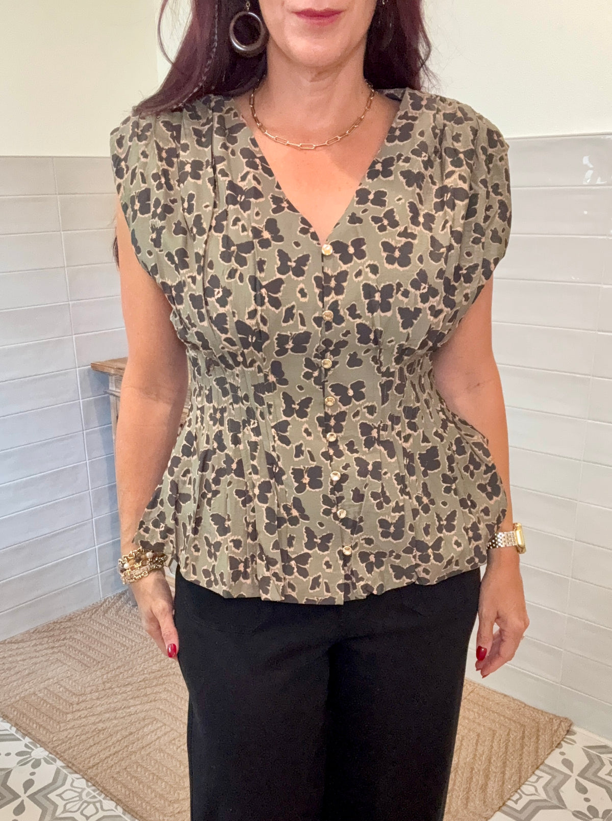 Sleeveless Olive Print Blouse