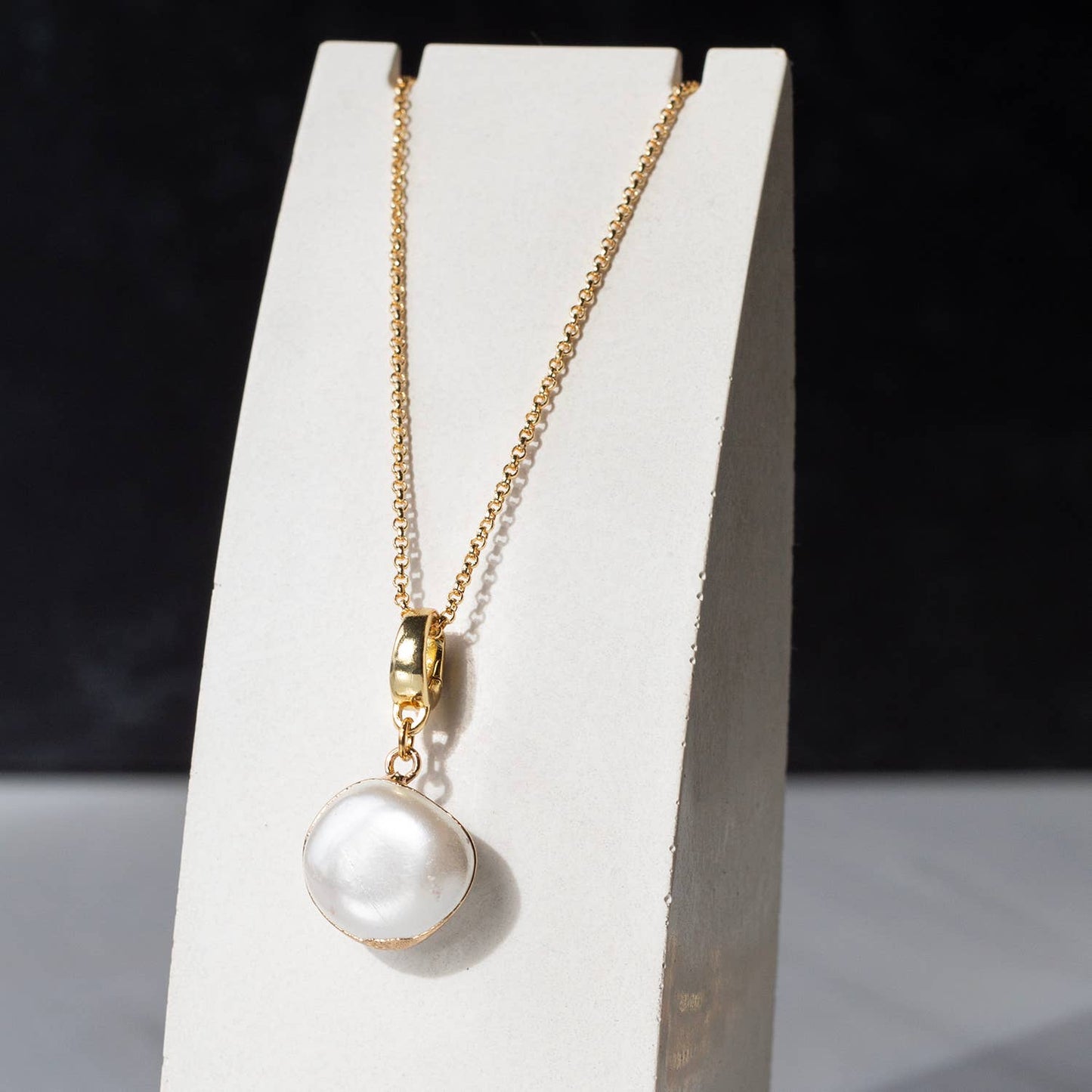 Large Pearl Charm, Charm Bar