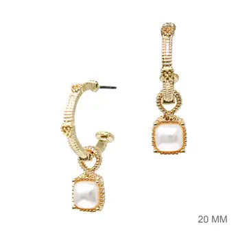 Gold Ribbed Pearl Earrings