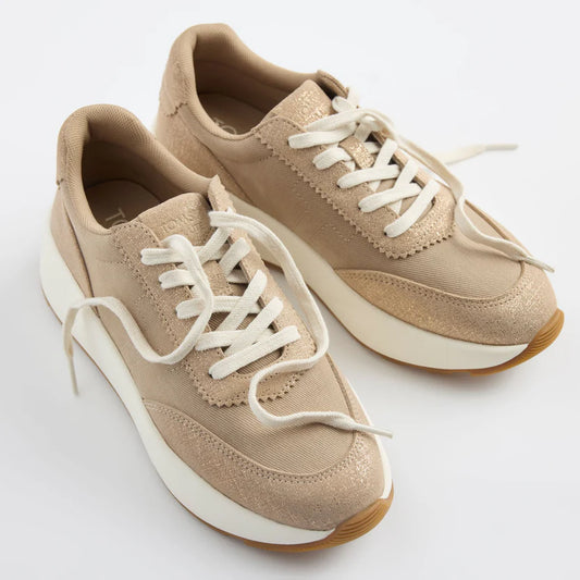TRVL Lite Wedge Sneaker